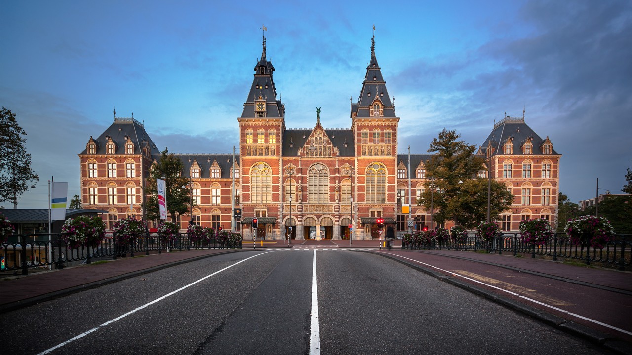 Delve into Amsterdam’s cultural treasures with Jean Newman Glock)