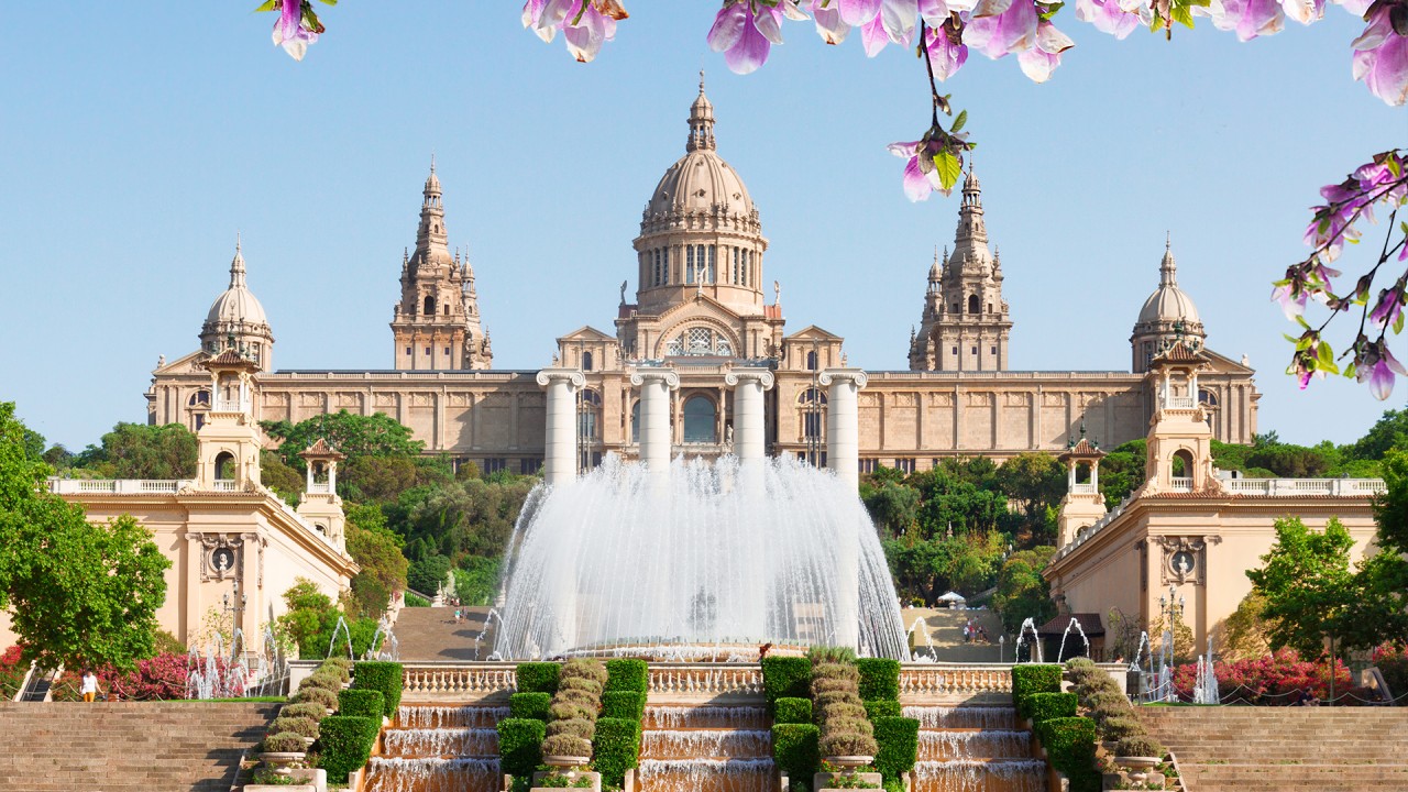 Experience the wonders of Barcelona with Jean Newman Glock)